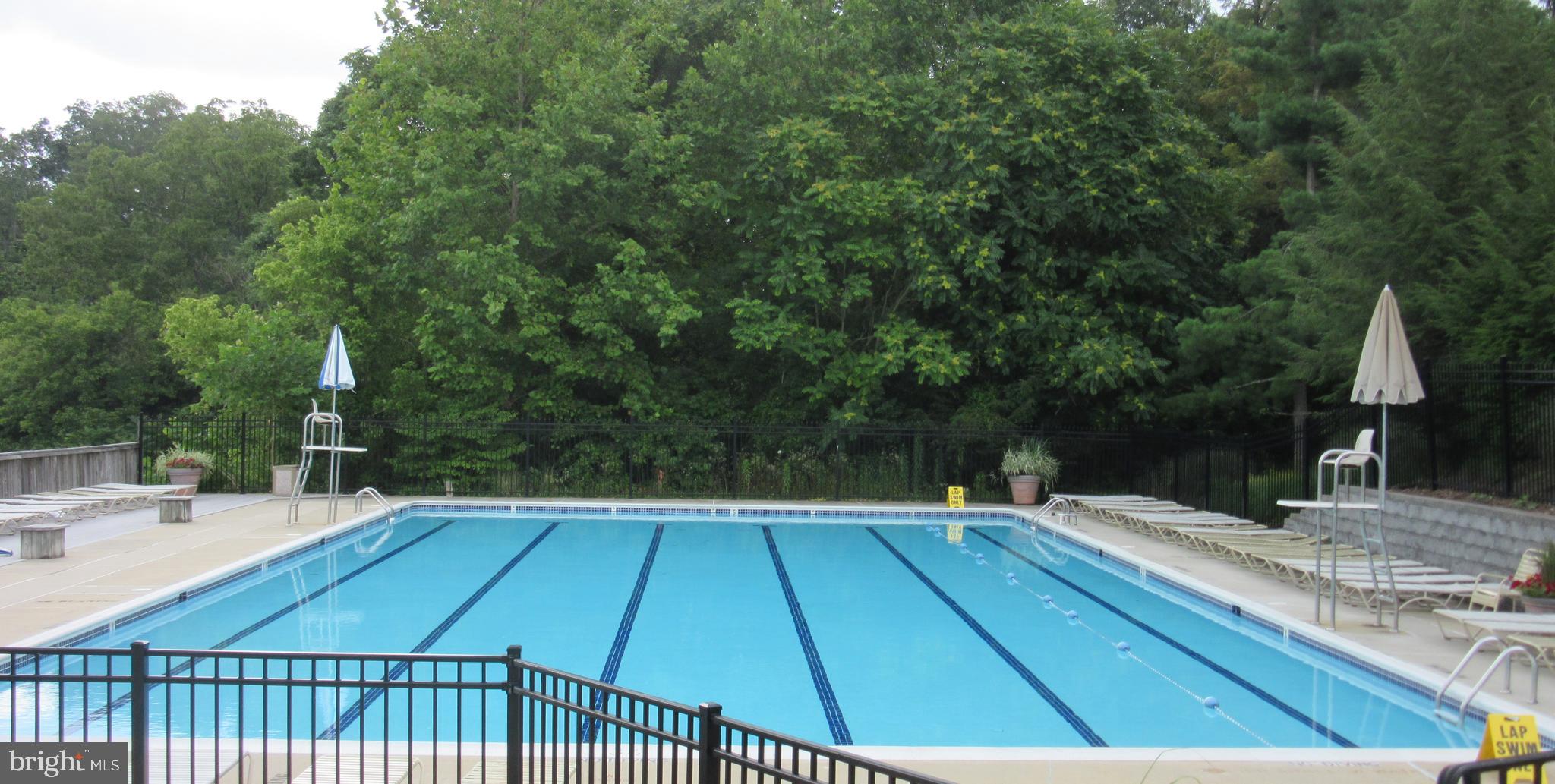 LAKE LINGANORE TOWN CENTER - Residential