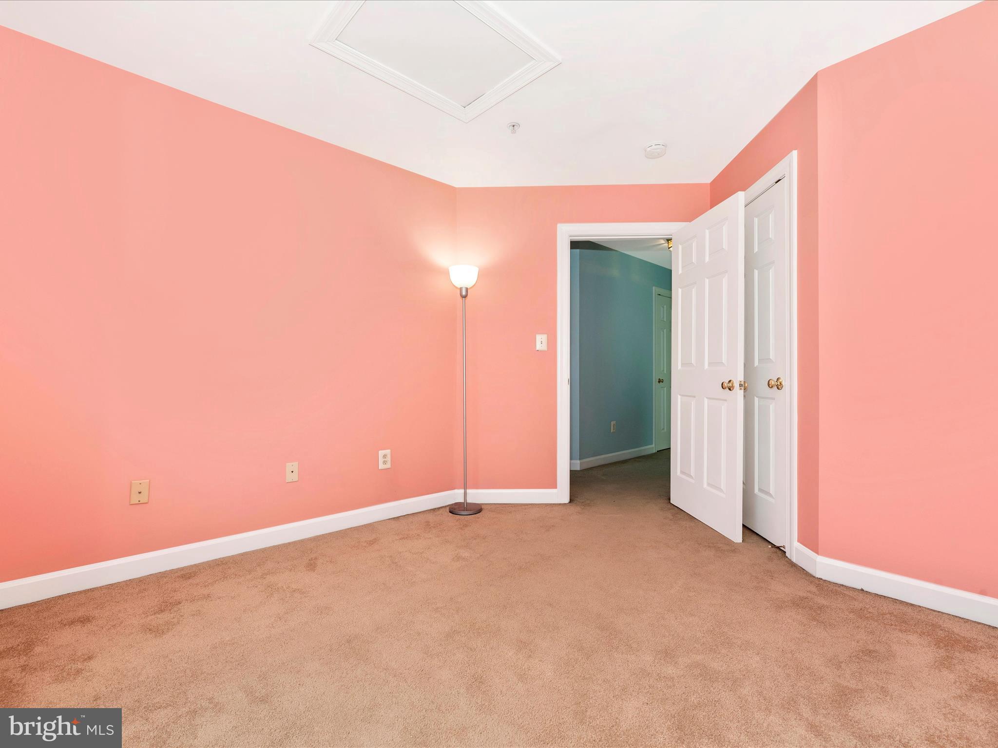 WAVERLY WOODS - Residential