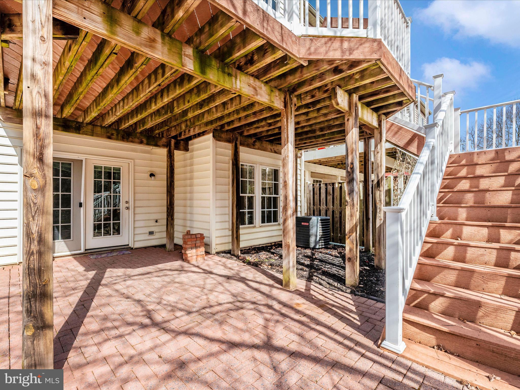 WAVERLY WOODS - Residential