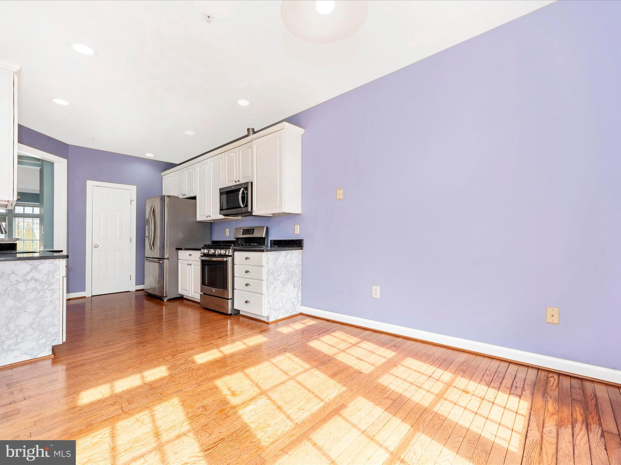 WAVERLY WOODS - Residential