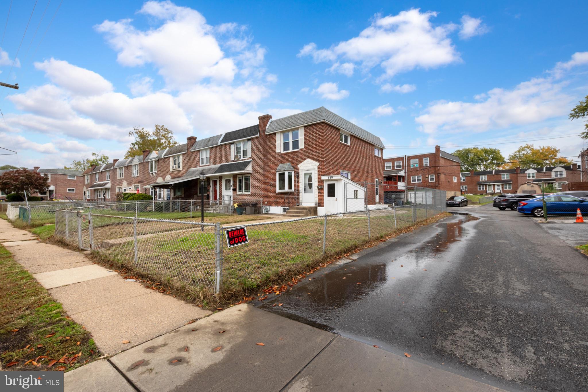 899 TAYLOR DRIVE