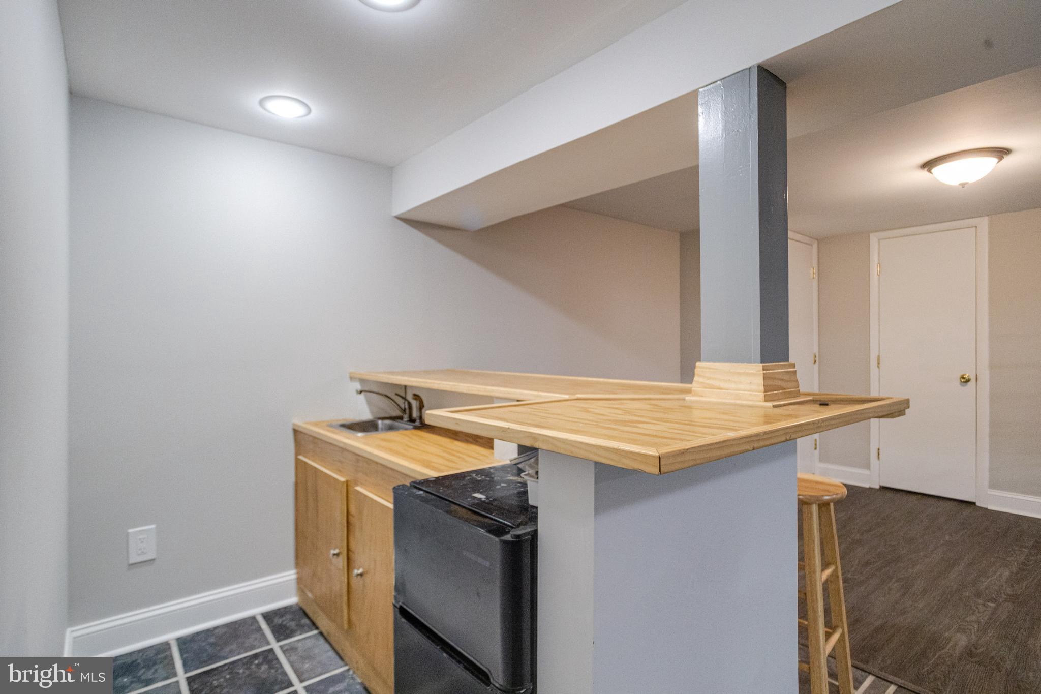 BARBARA HEIGHTS - Residential