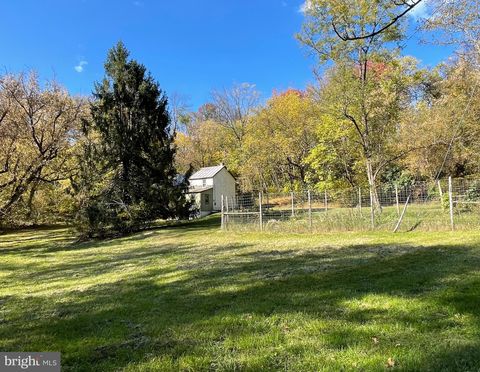 189 PIEDMONT ORCHARD ROAD LINDEN VA 22642