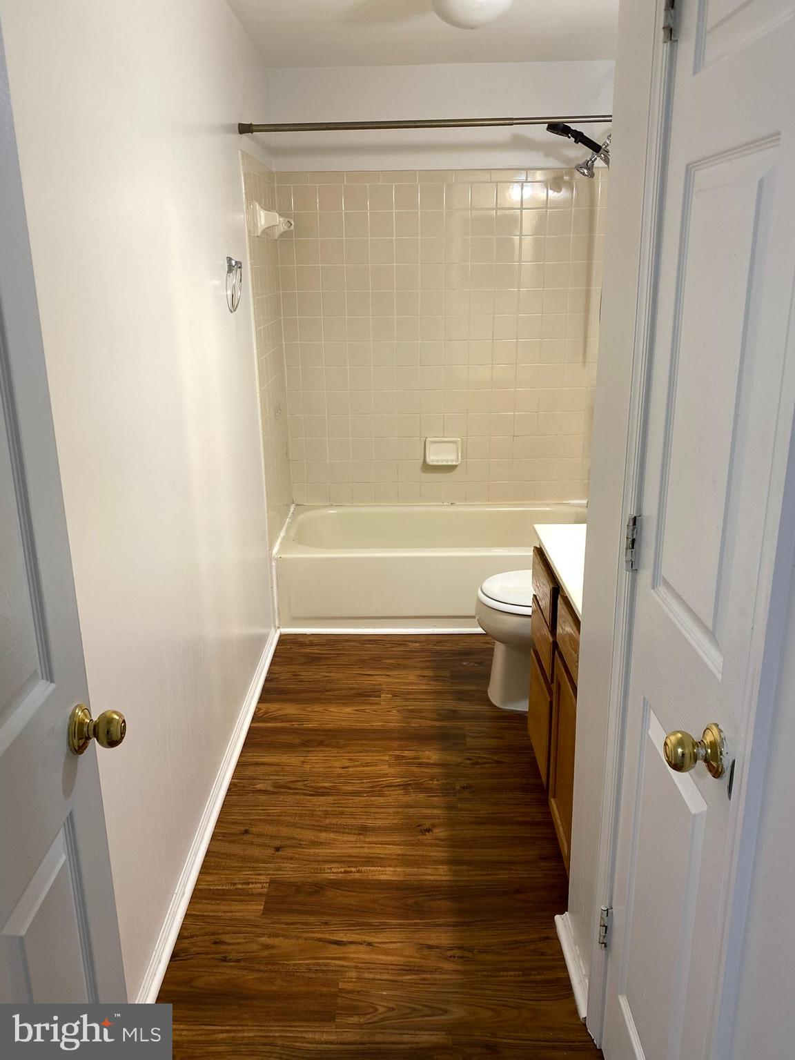 STONE RIVER - Residential Lease