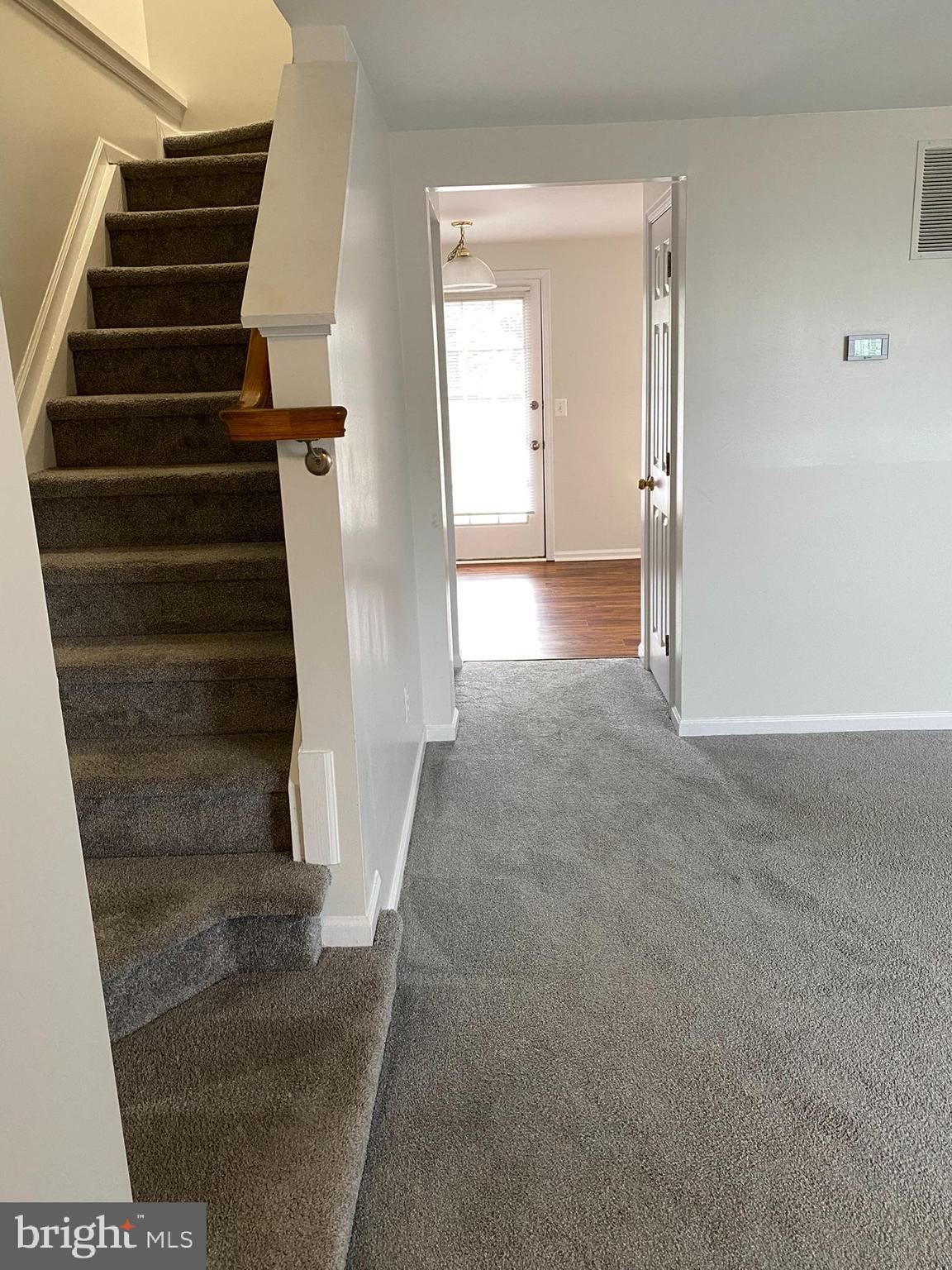 STONE RIVER - Residential Lease