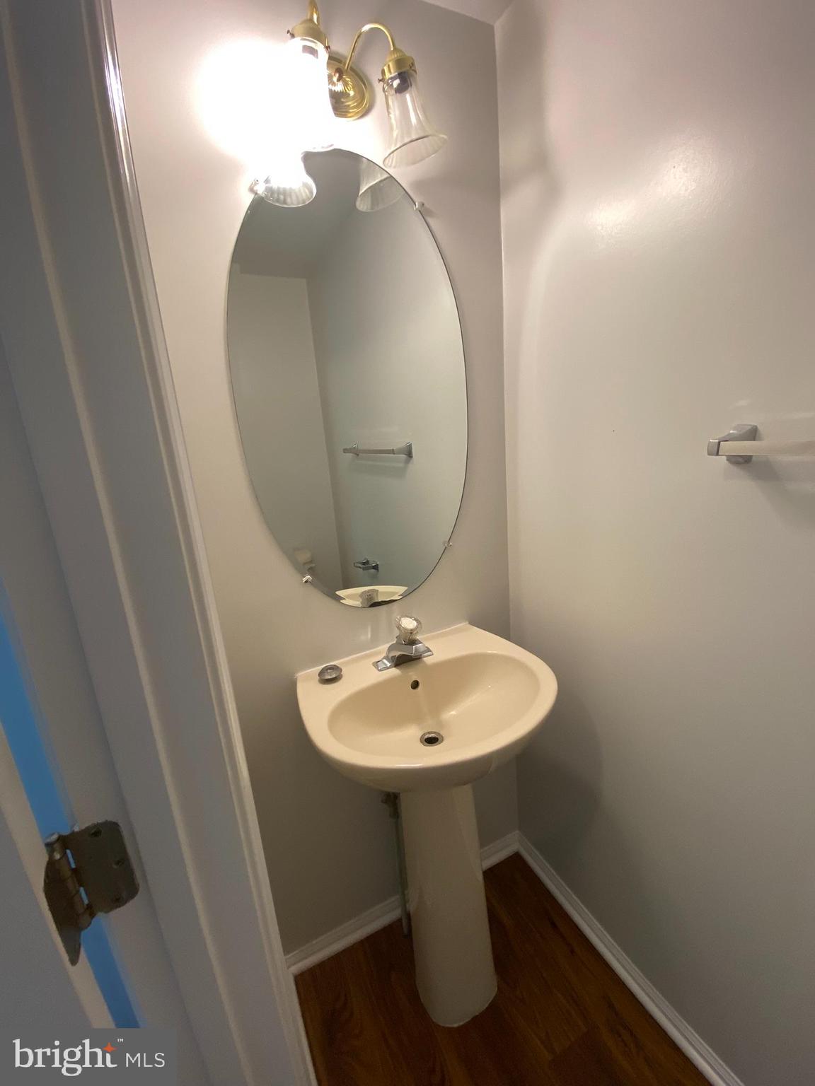 STONE RIVER - Residential Lease