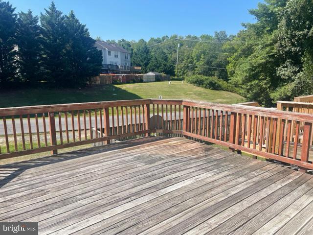 STONE RIVER - Residential Lease