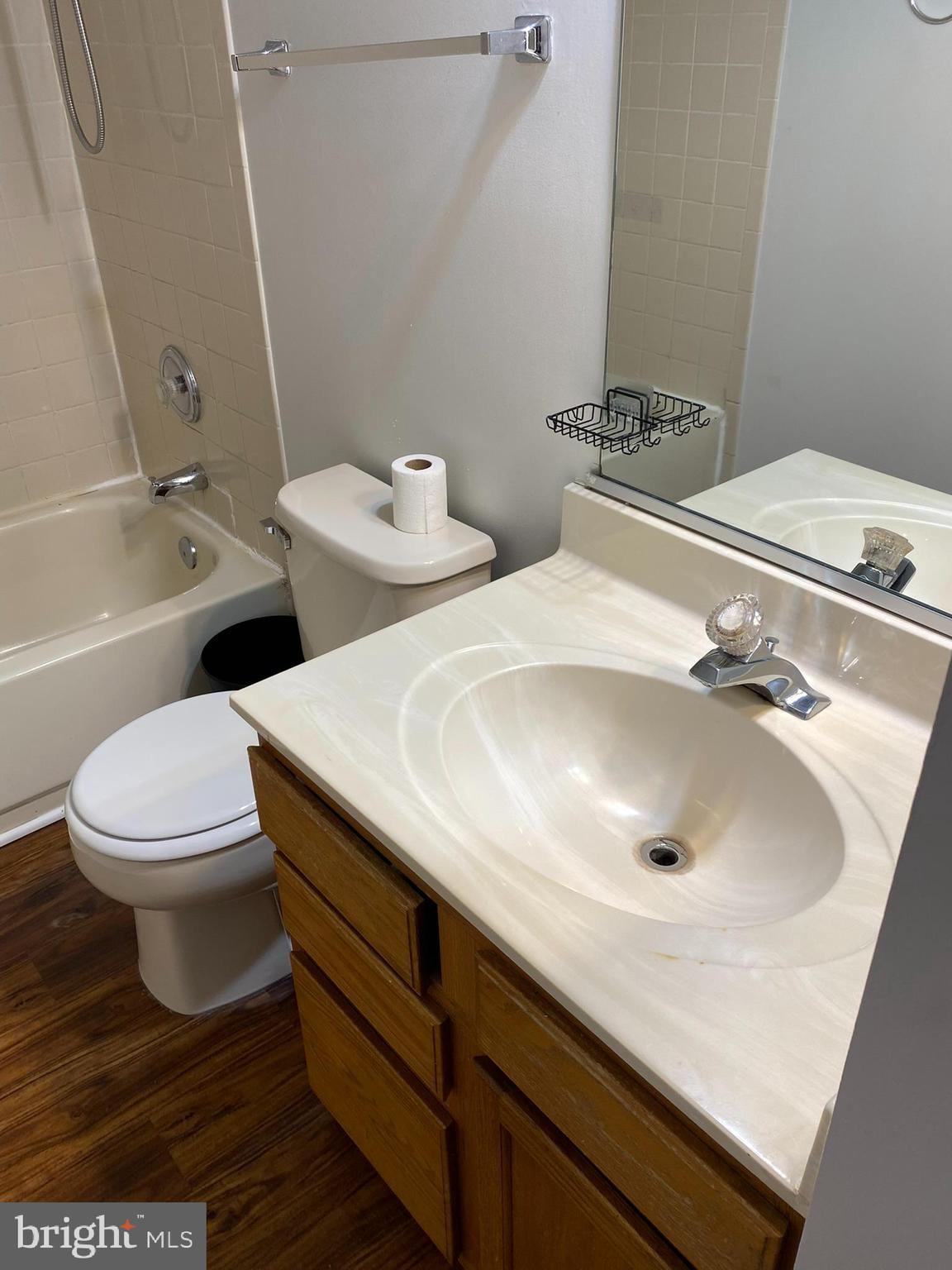 STONE RIVER - Residential Lease