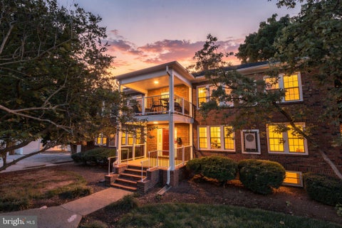 Condo For Sale - 305 E Duncan Avenue #A<br/> ALEXANDRIA, VA 22301