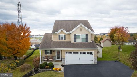 Photo of 9 Circle Rock Drive, EPHRATA, PA 17522 (MLS # PALA2078568)