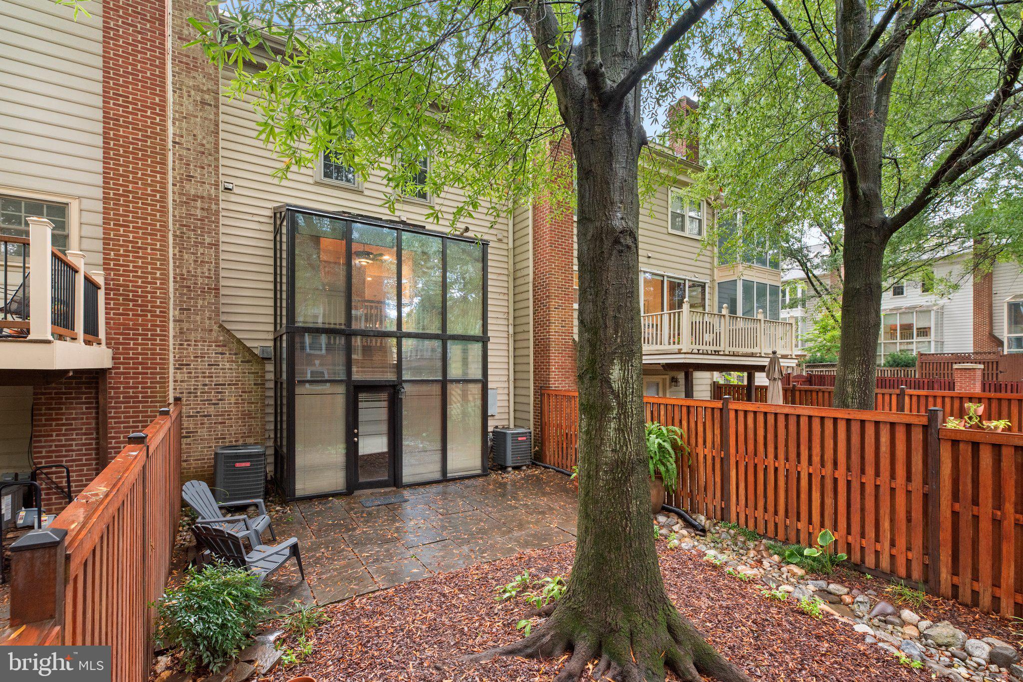 DECOVERLY ADVENTURE - Residential