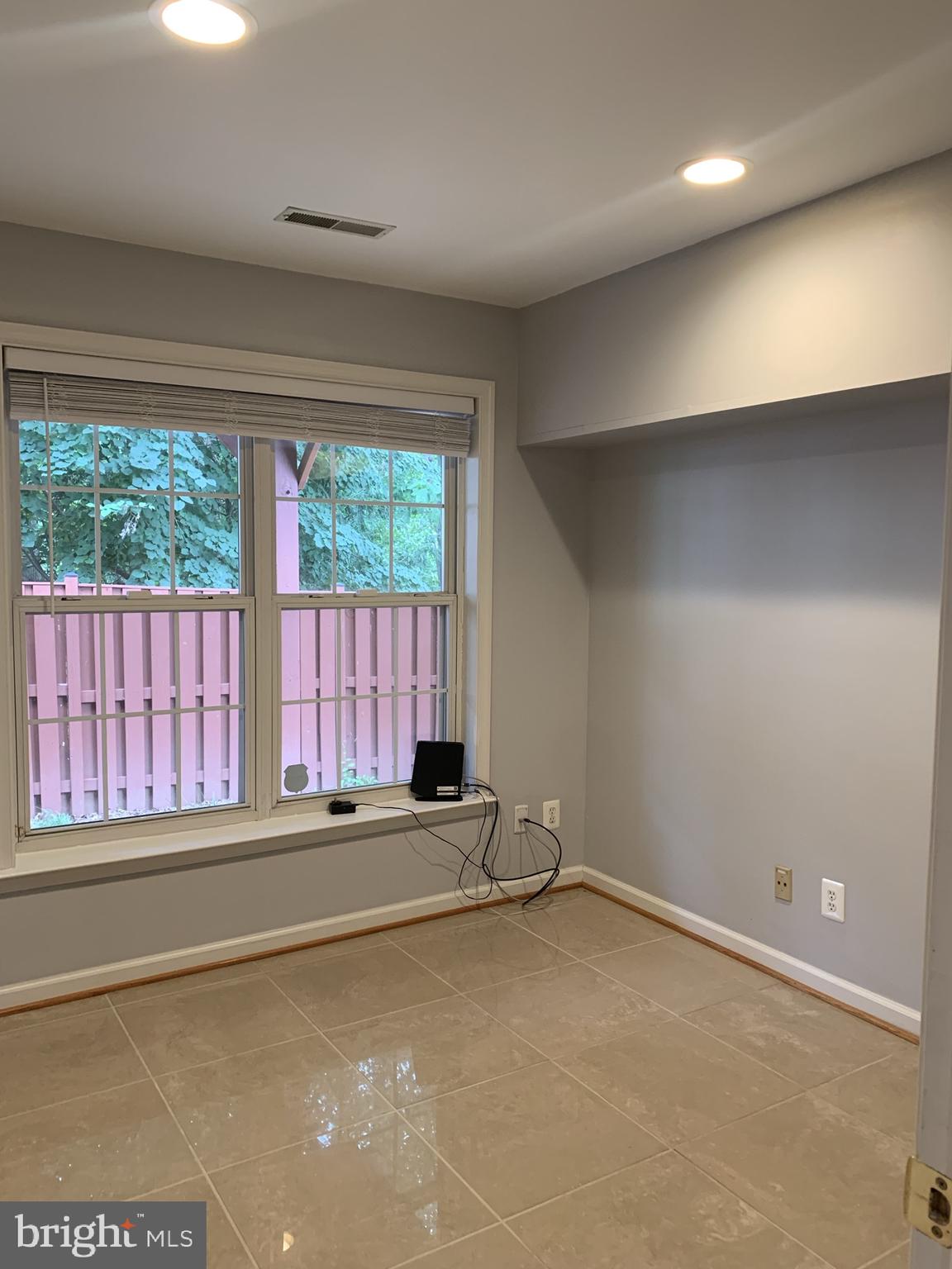 OVERLOOK - Residential Lease