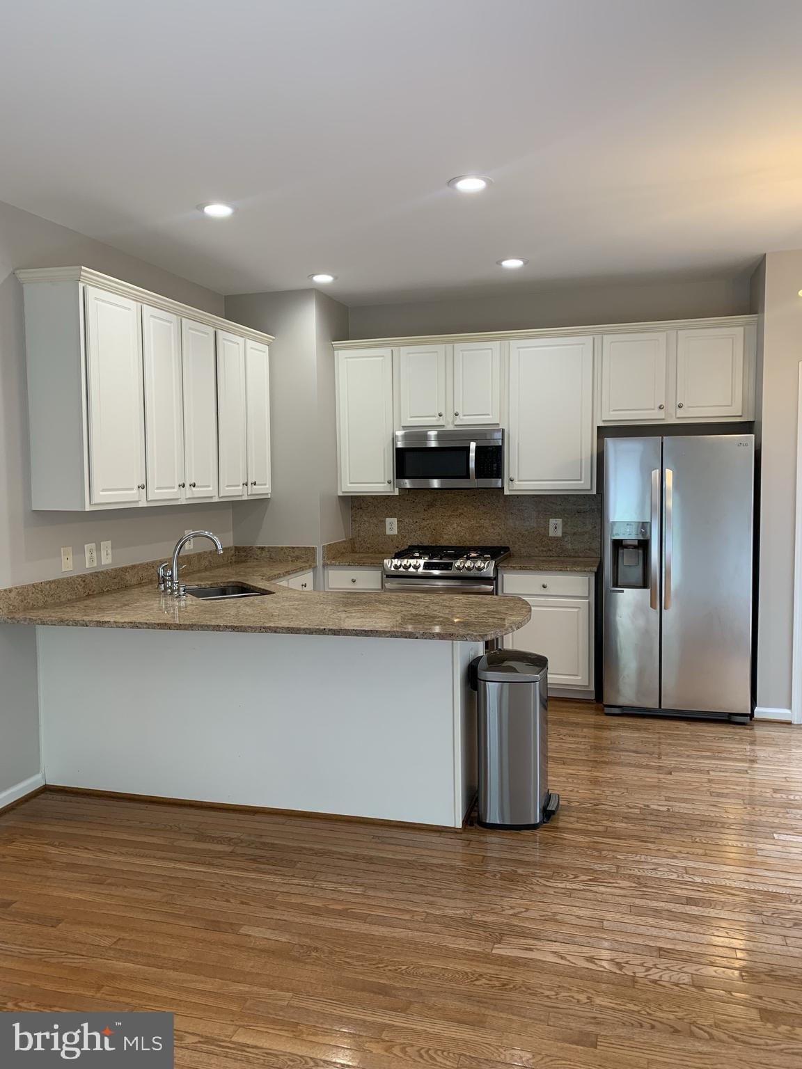 OVERLOOK - Residential Lease