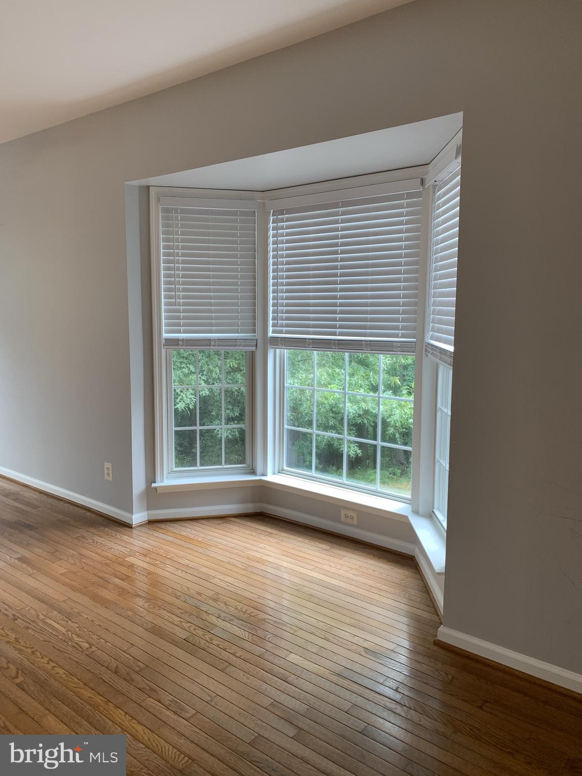 OVERLOOK - Residential Lease