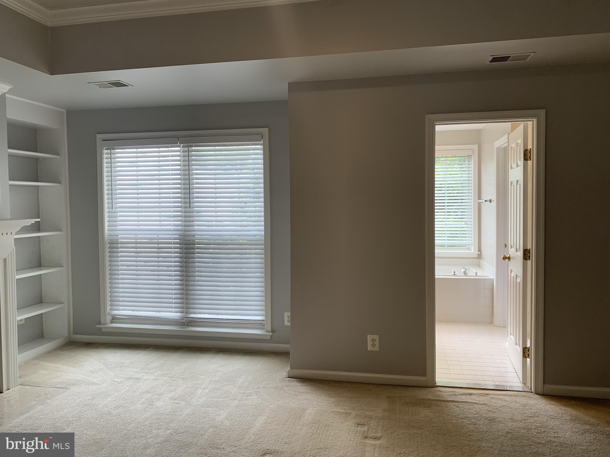 OVERLOOK - Residential Lease