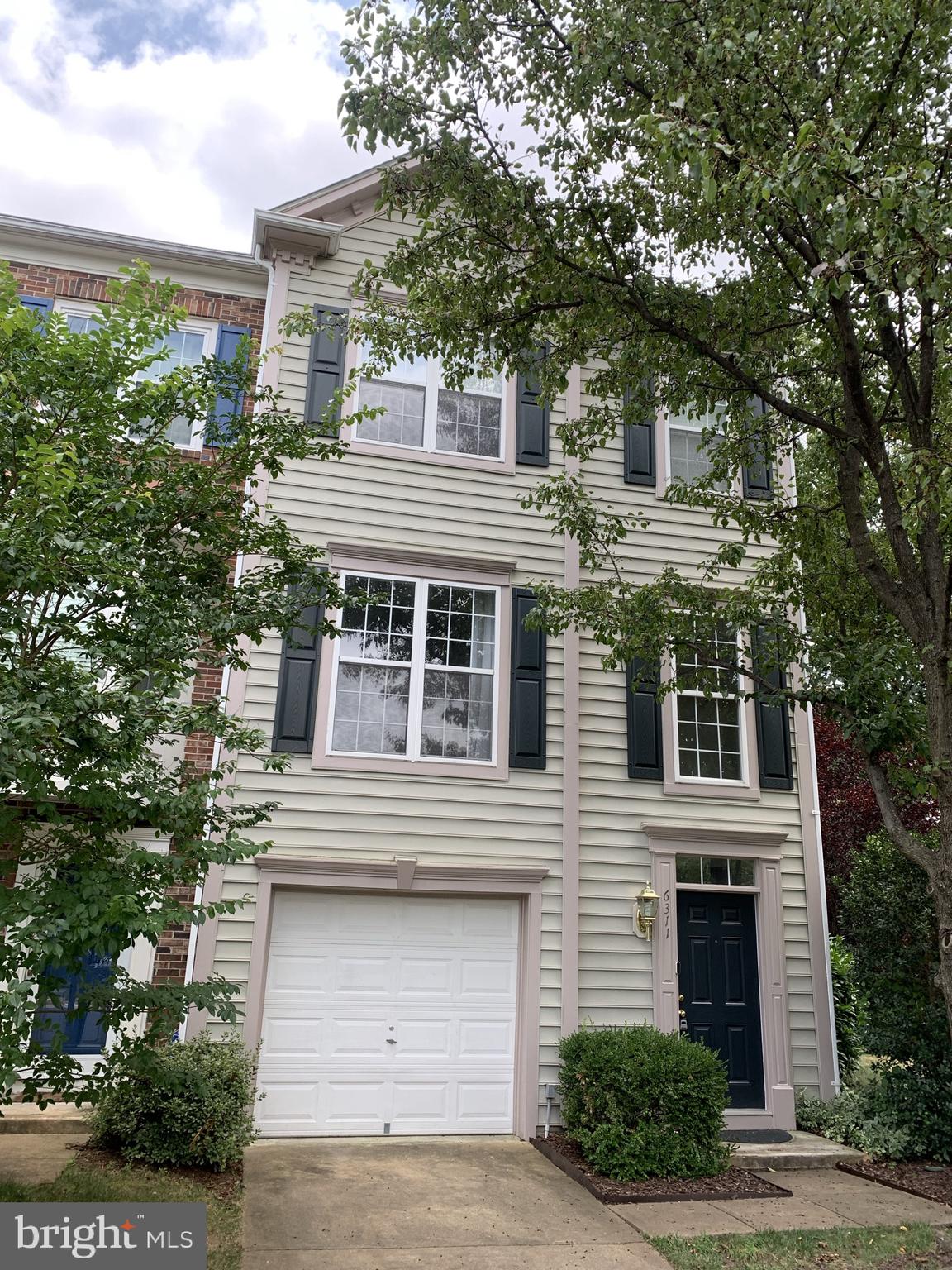 OVERLOOK - Residential Lease