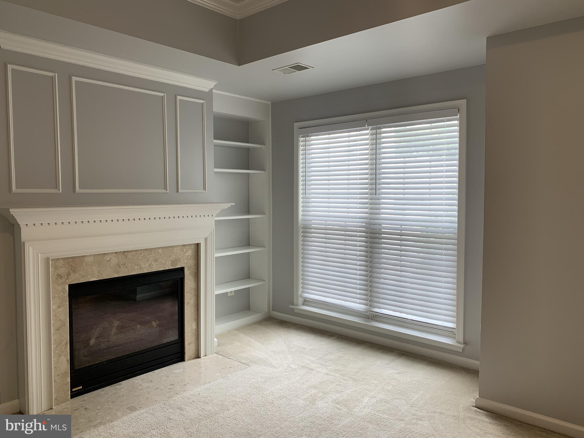 OVERLOOK - Residential Lease