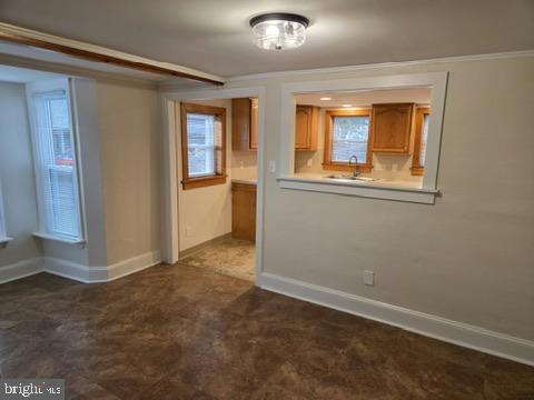 513 E WALNUT STREET