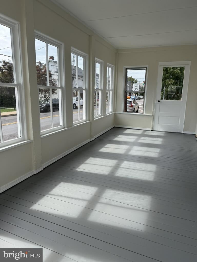 513 E WALNUT STREET