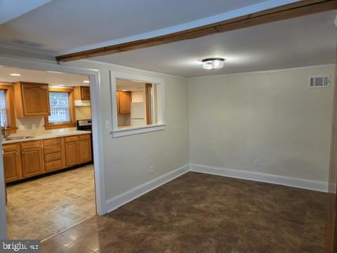 513 E WALNUT STREET