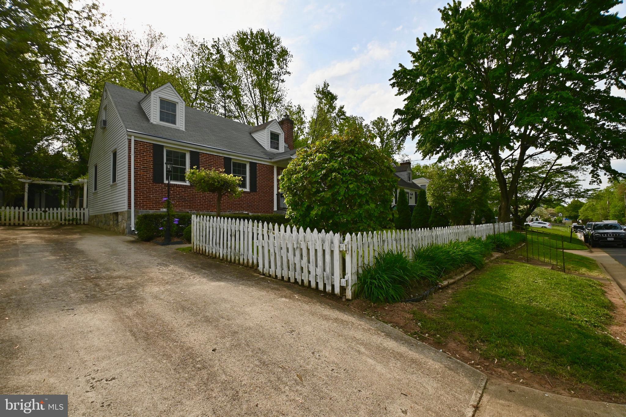 CITY PARK HOMES - Residential Lease