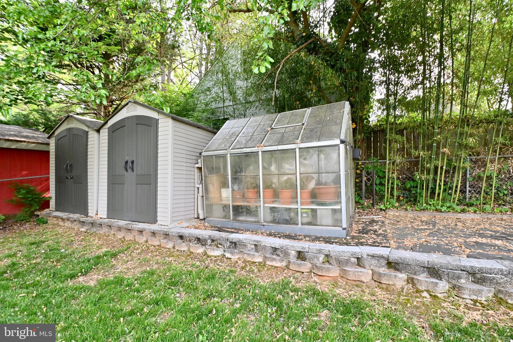 CITY PARK HOMES - Residential Lease