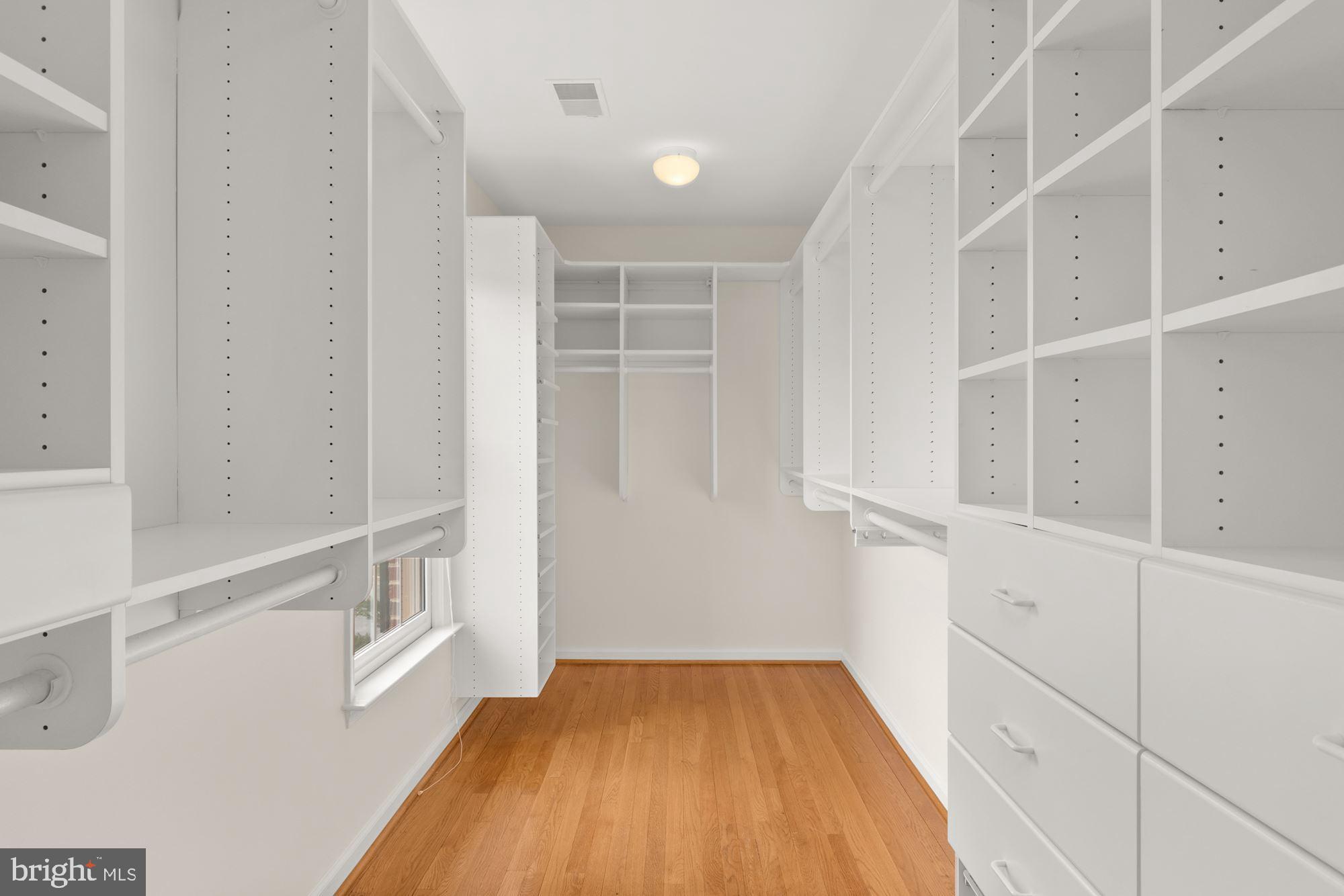 AVENEL - Residential