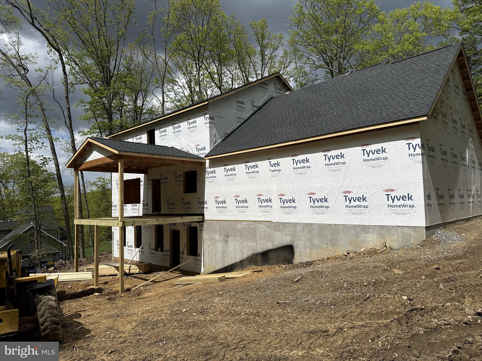 WHITE ROCK ACRES - Residential