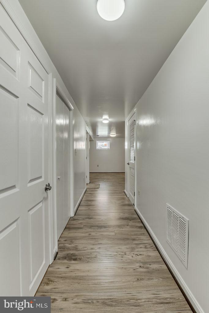 BRANDON VILLAGE - Residential Lease