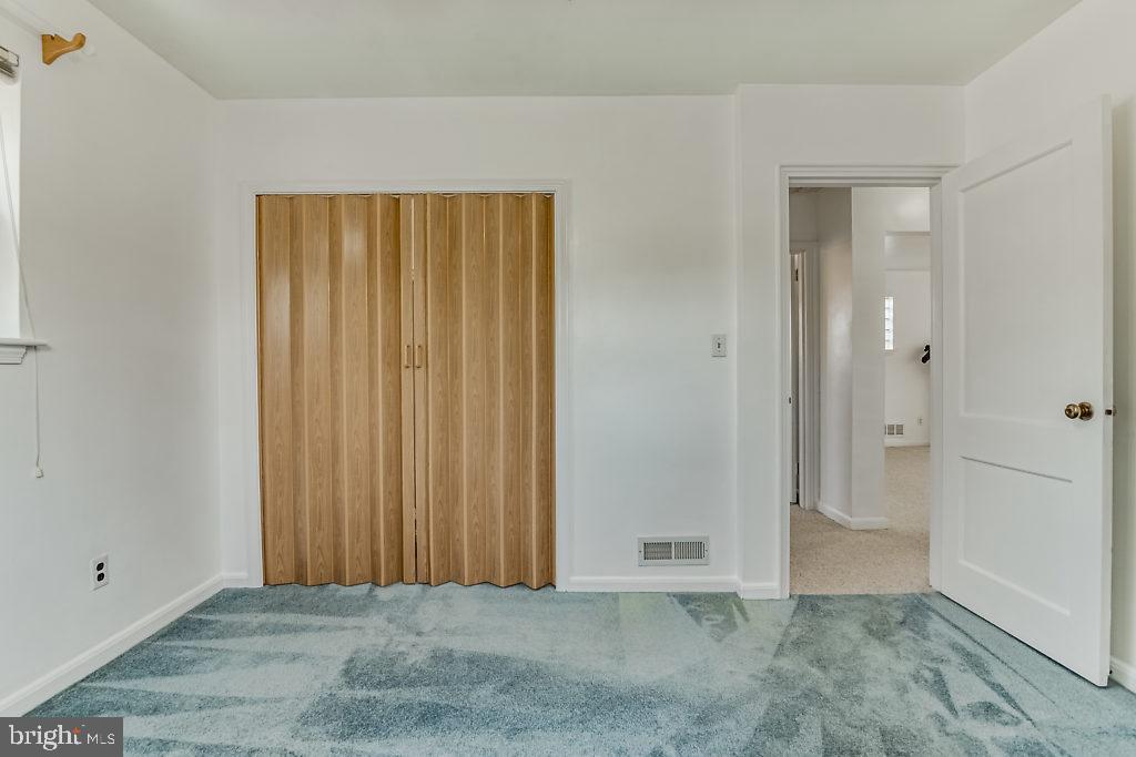 BRANDON VILLAGE - Residential Lease