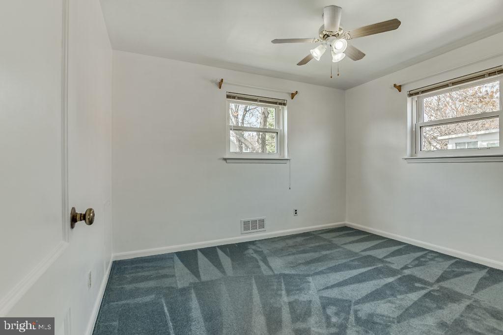 BRANDON VILLAGE - Residential Lease