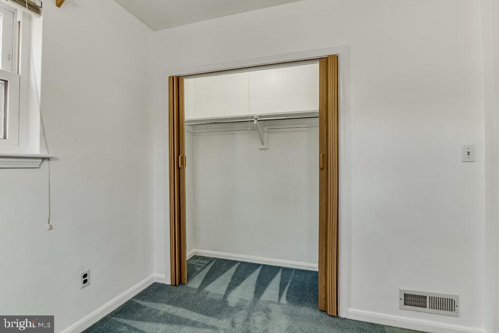 BRANDON VILLAGE - Residential Lease