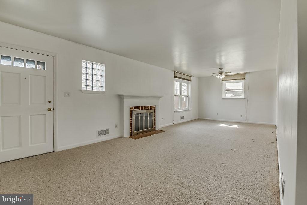 BRANDON VILLAGE - Residential Lease