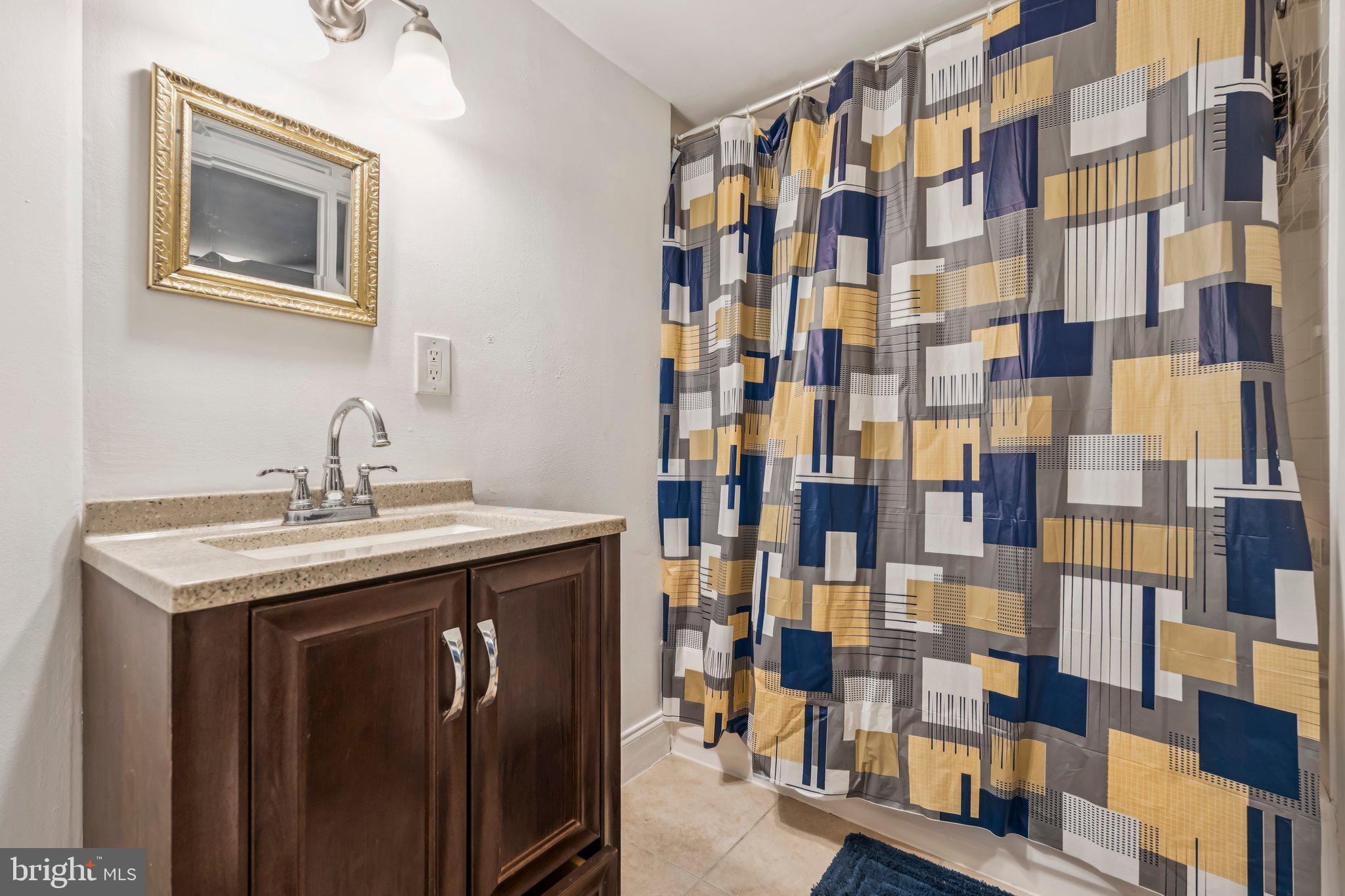 FRANKFORD - Residential