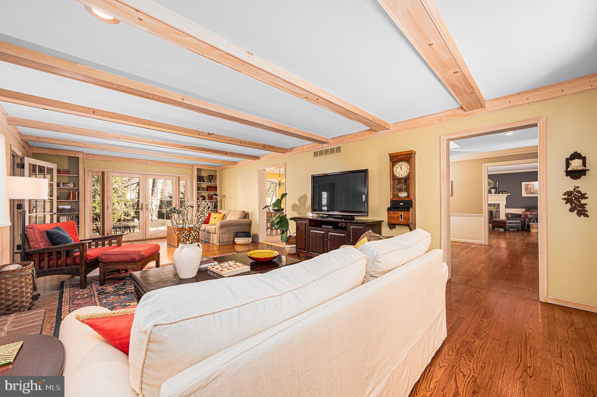 MIRROR LAKE FARMS - Residential