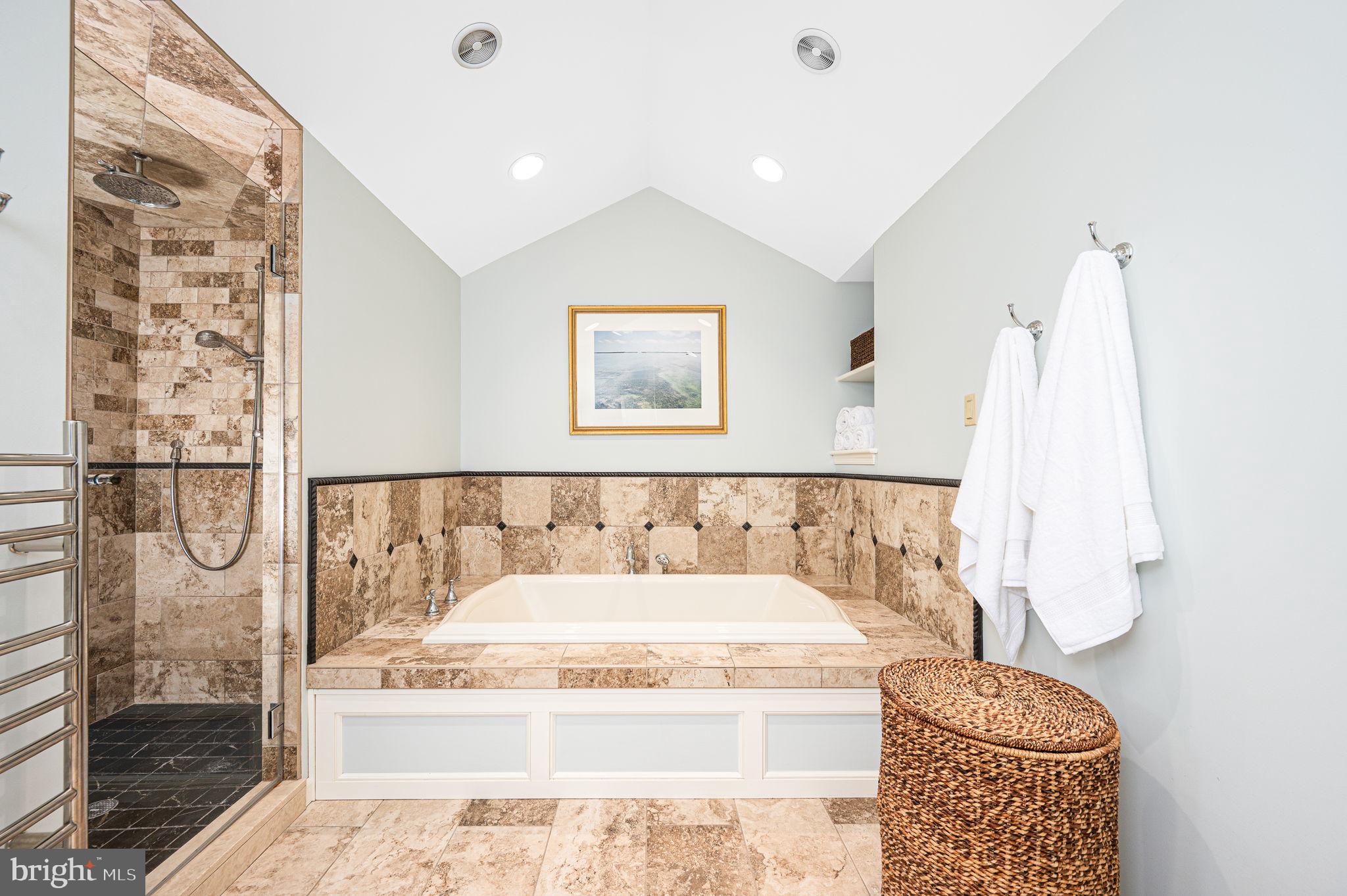 MIRROR LAKE FARMS - Residential