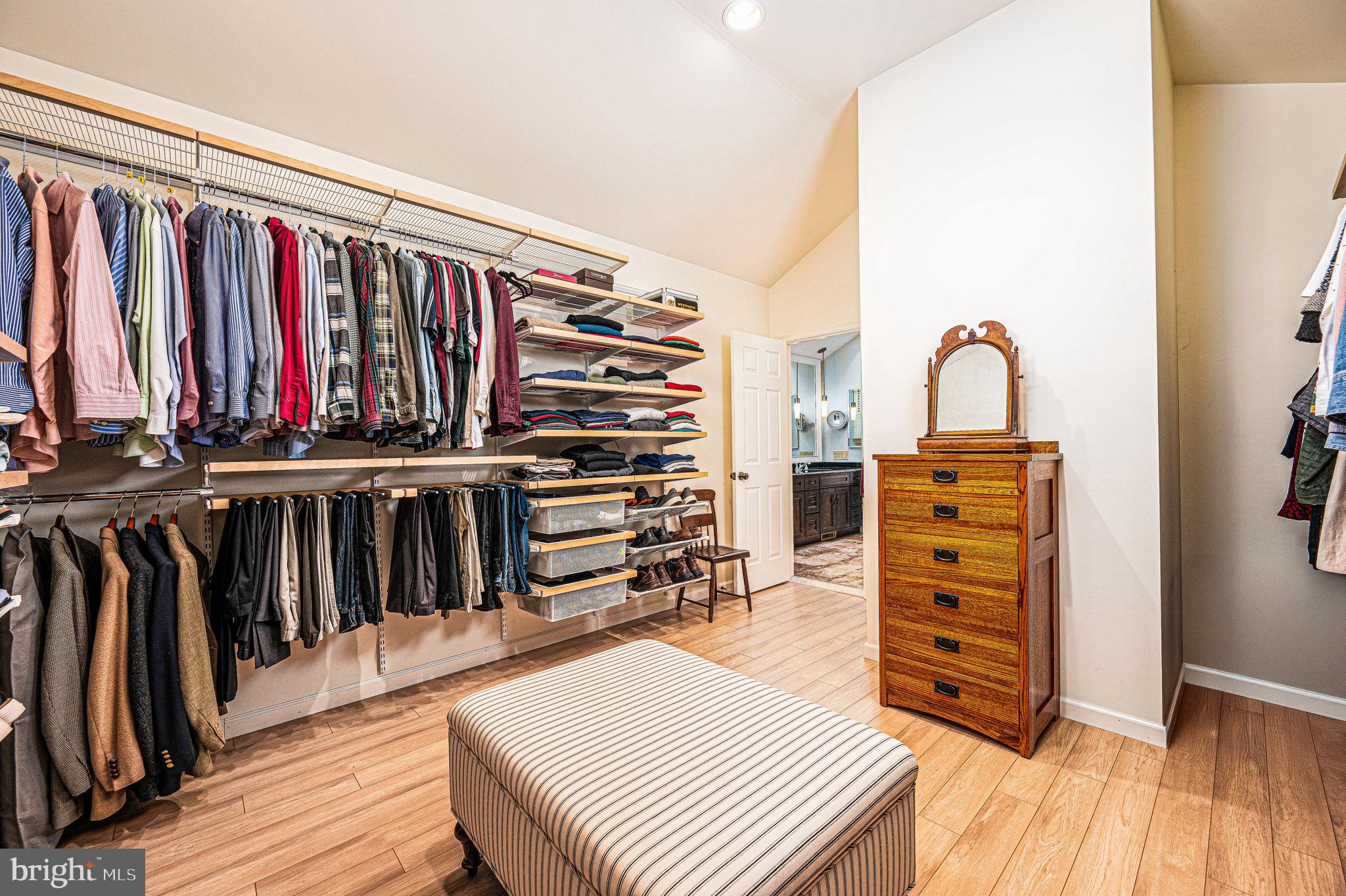 MIRROR LAKE FARMS - Residential