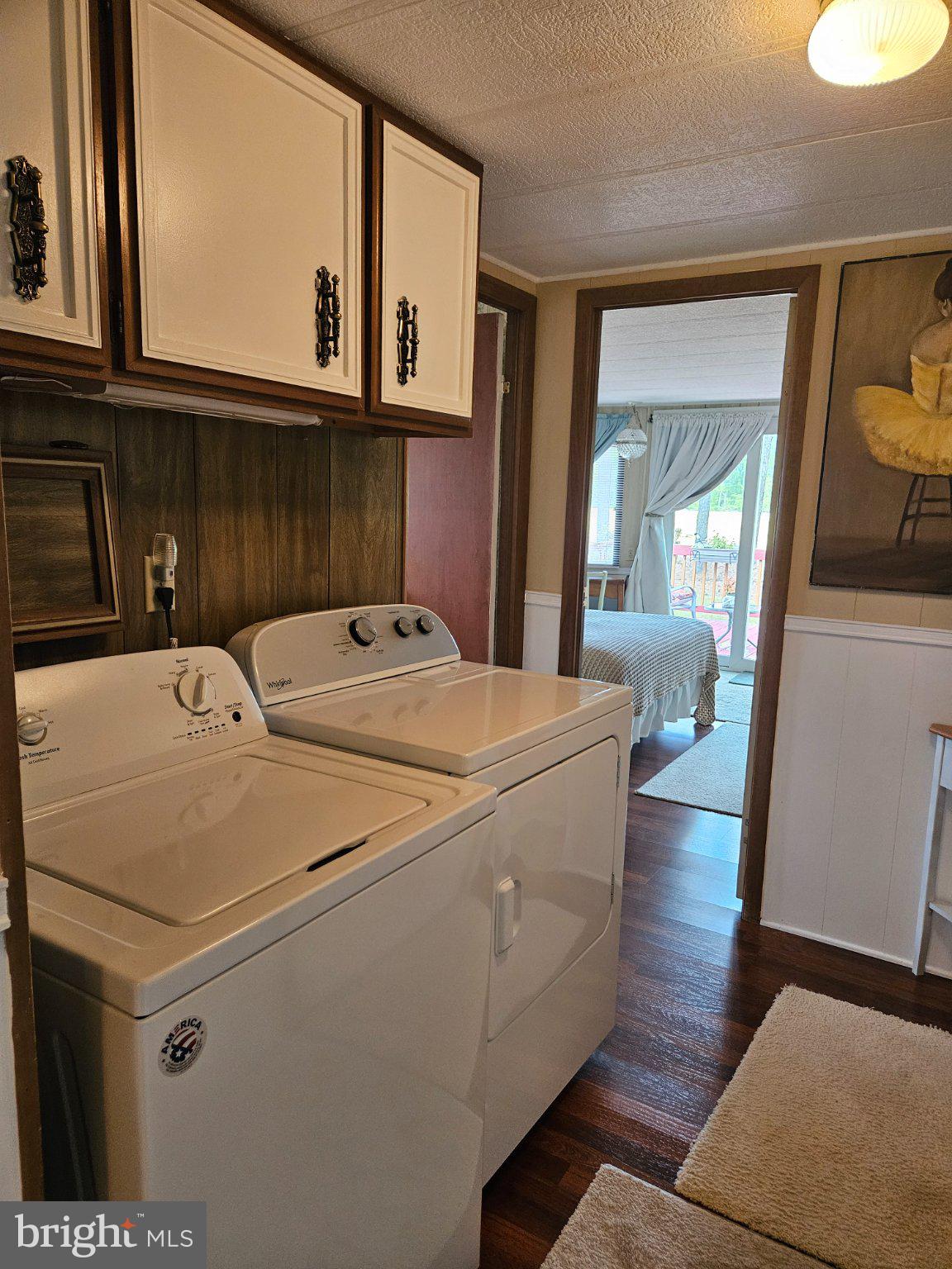 HYDE PARK - Residential