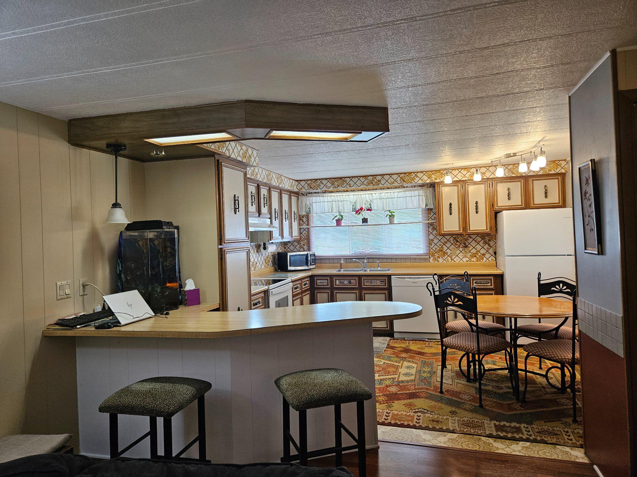 HYDE PARK - Residential