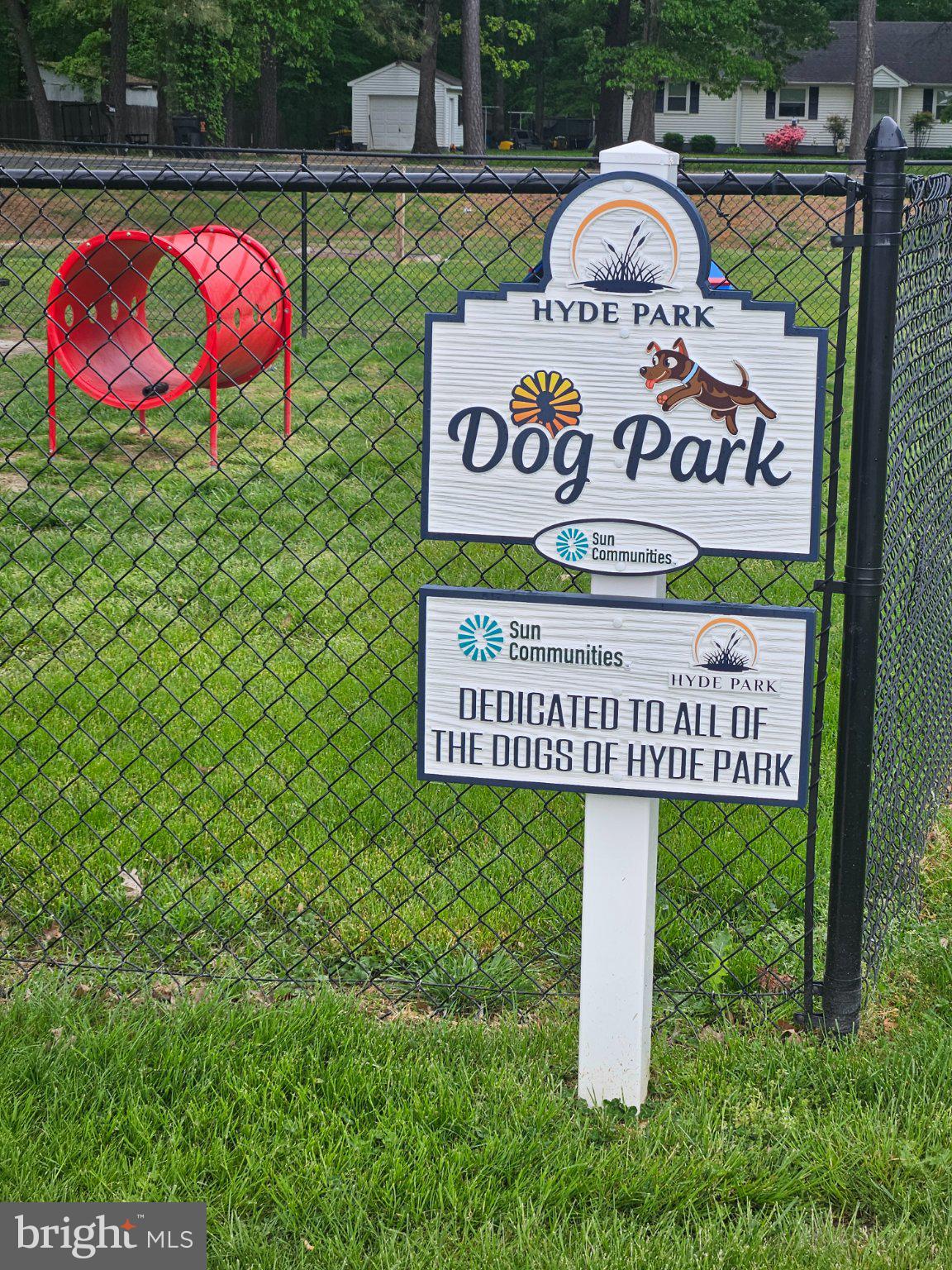 HYDE PARK - Residential