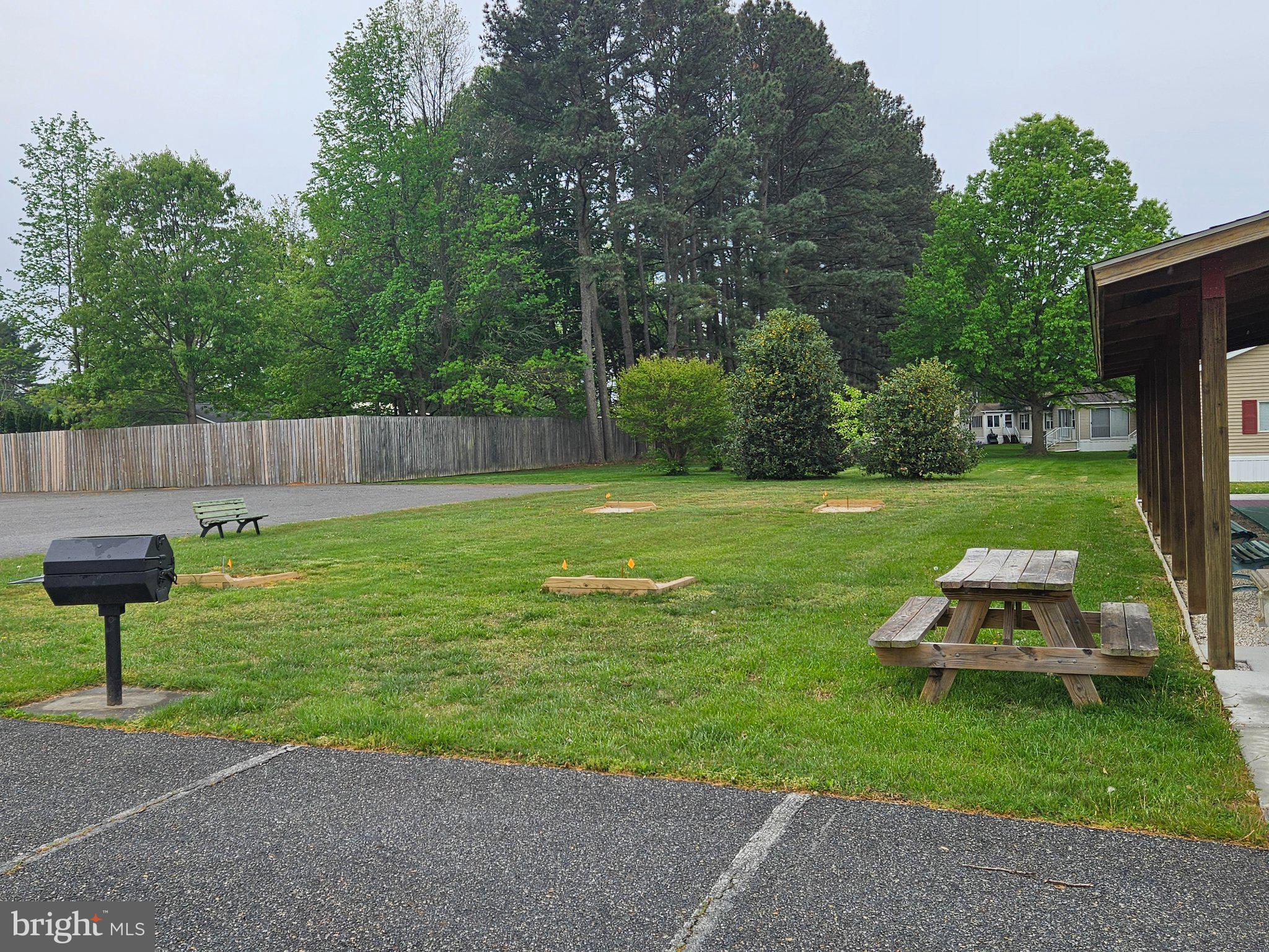 HYDE PARK - Residential