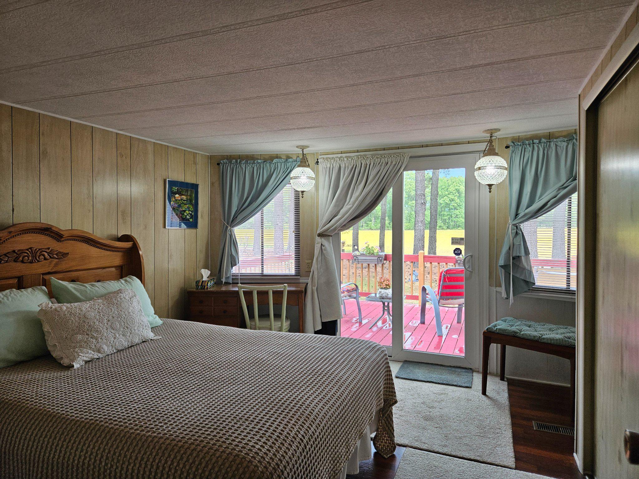 HYDE PARK - Residential