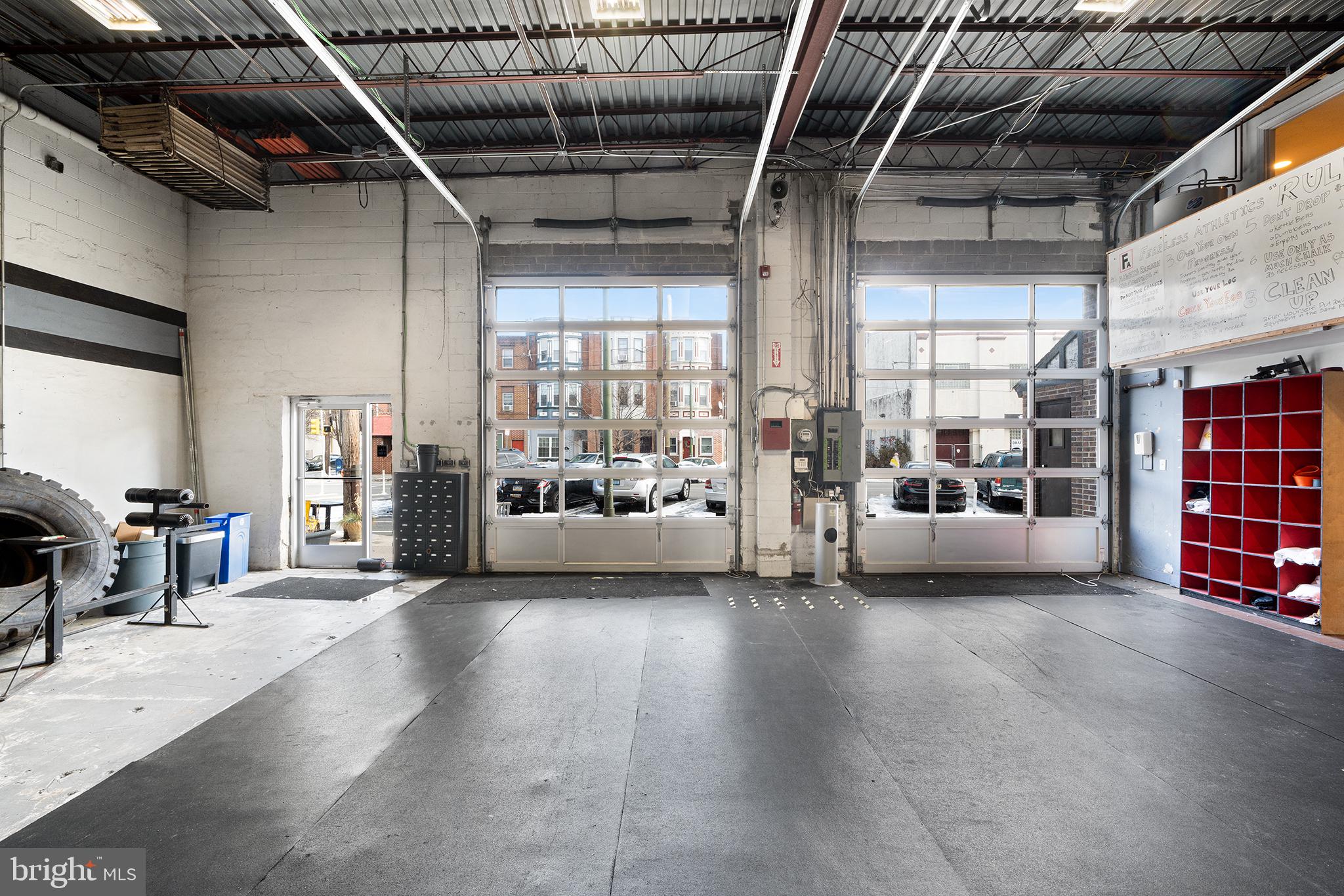 BELLA VISTA - Commercial Lease