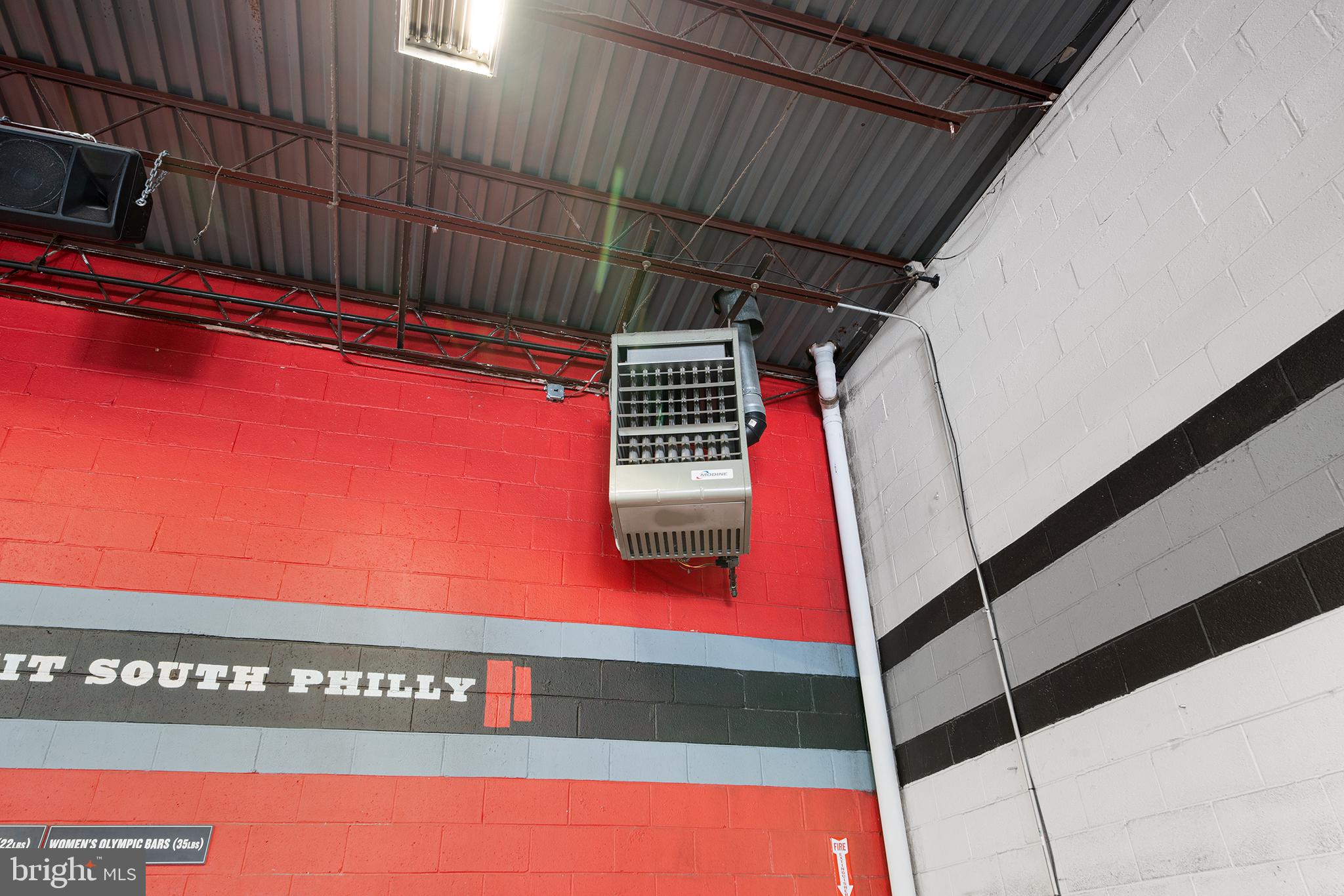 BELLA VISTA - Commercial Lease