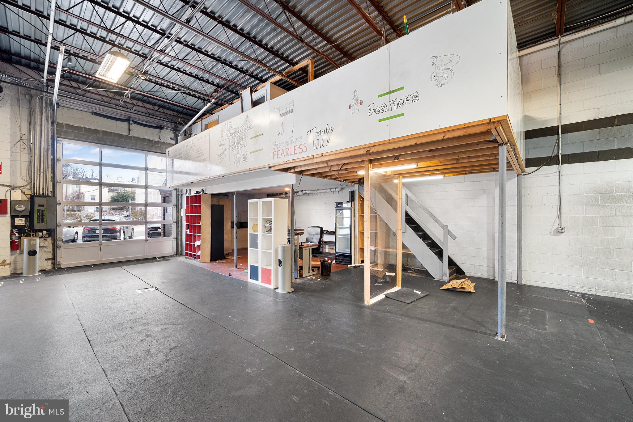 BELLA VISTA - Commercial Lease