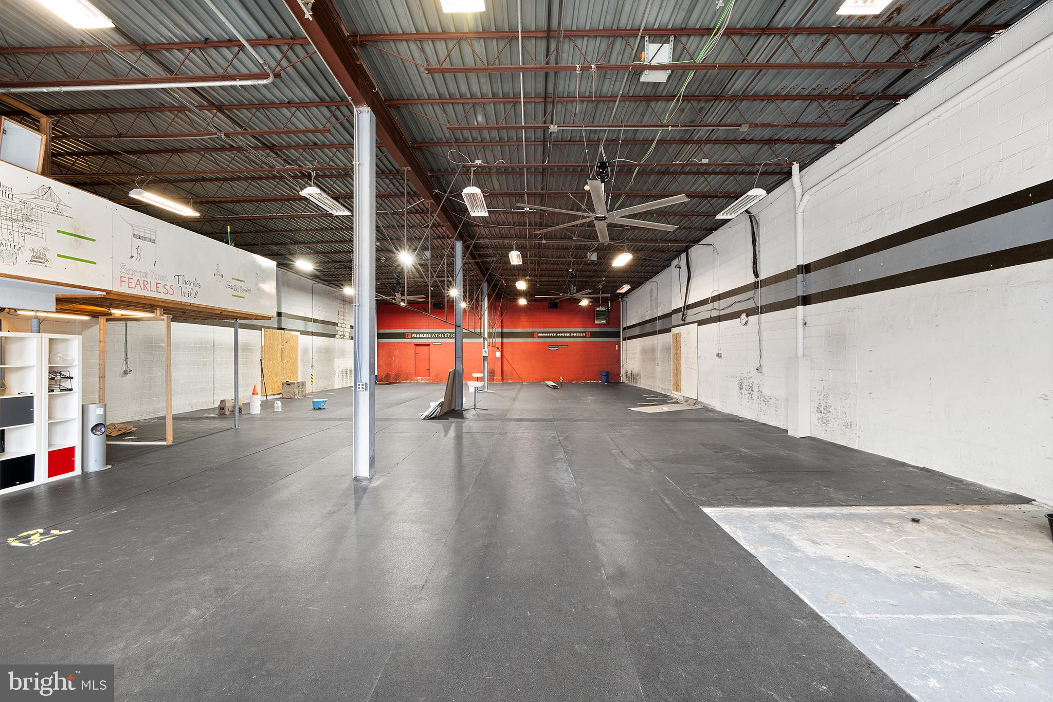 BELLA VISTA - Commercial Lease