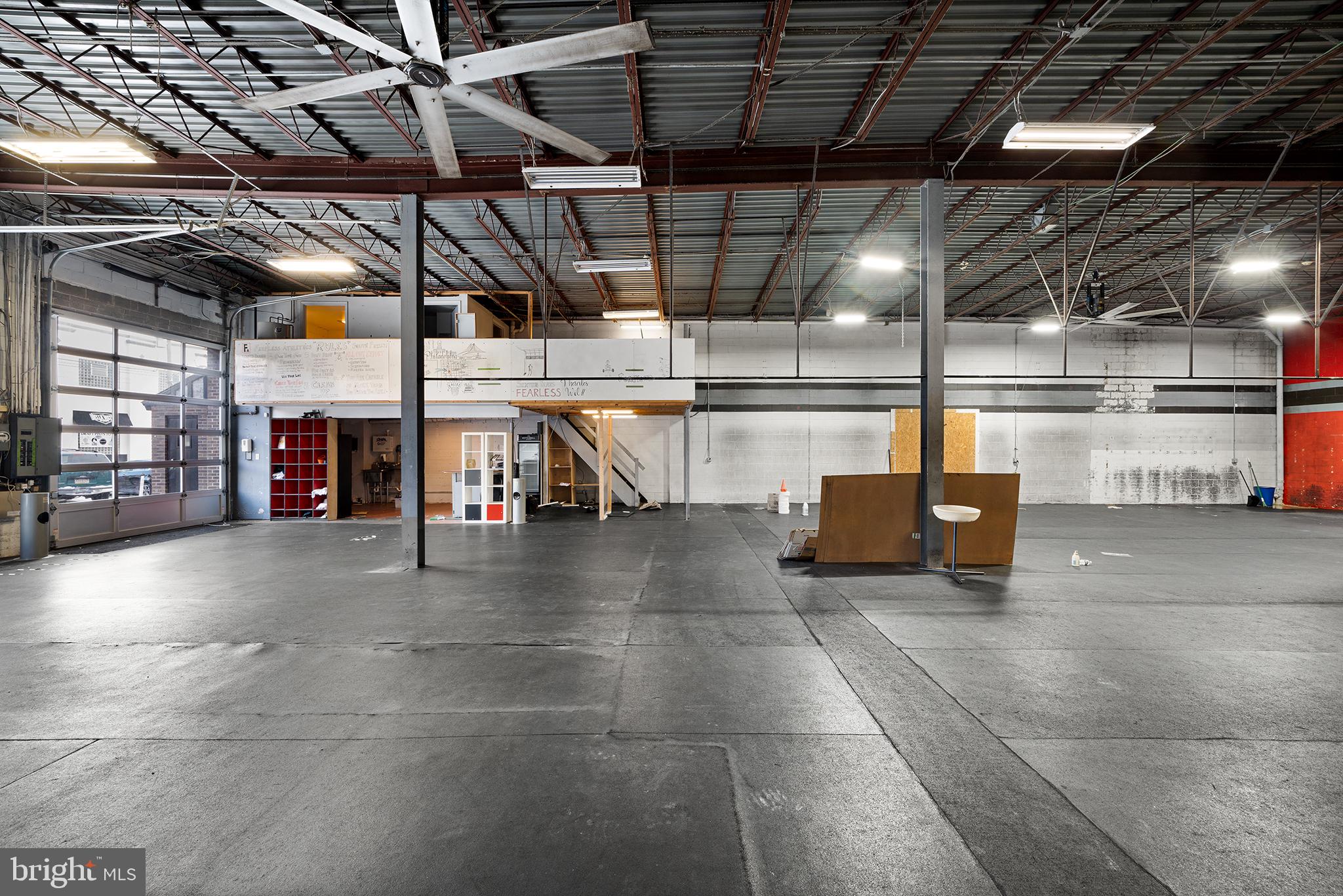 BELLA VISTA - Commercial Lease