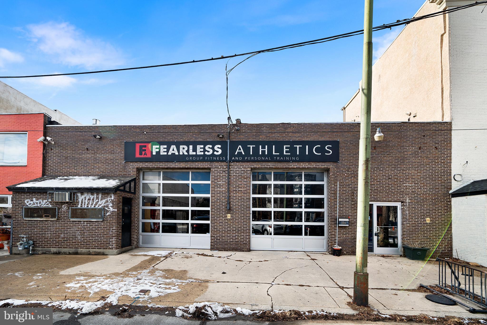 BELLA VISTA - Commercial Lease