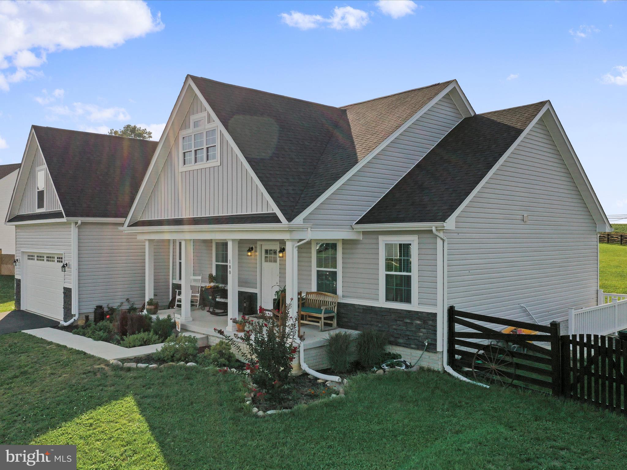 MILTON'S LANDING - Residential