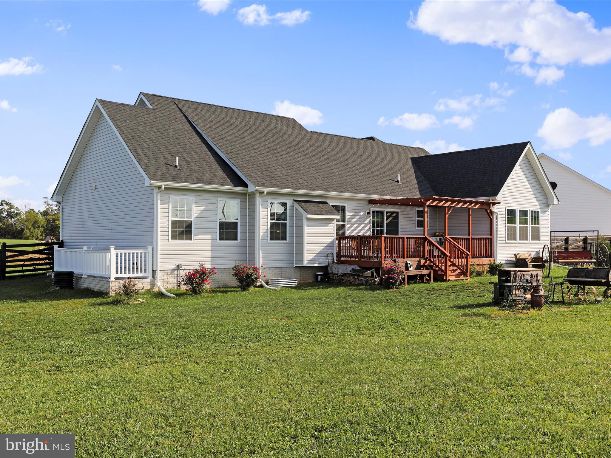 MILTON'S LANDING - Residential